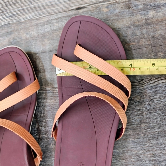 Chaco Flip Flop Asymmetrical Orange Sandals Women's size 6 - Picture 7 of 9